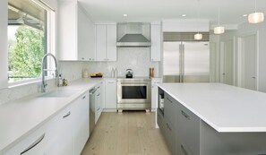 Private kitchen - Spacious 4-bedroom house in beautiful Boulder (Boulder)