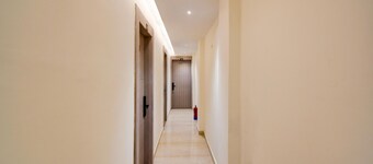 Super Townhouse Bairhana Road Prayagraj