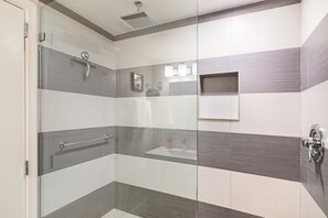 Towels - Delray Breezes !NEW! WALK to BEACH & THE AVE! (Delray Beach)