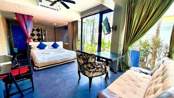 Deluxe Tek Büyük Yataklı Oda