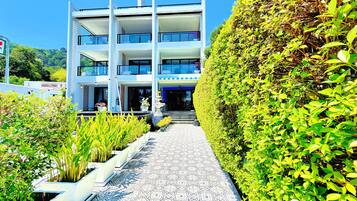 Konaklama yerinin ön cephesi