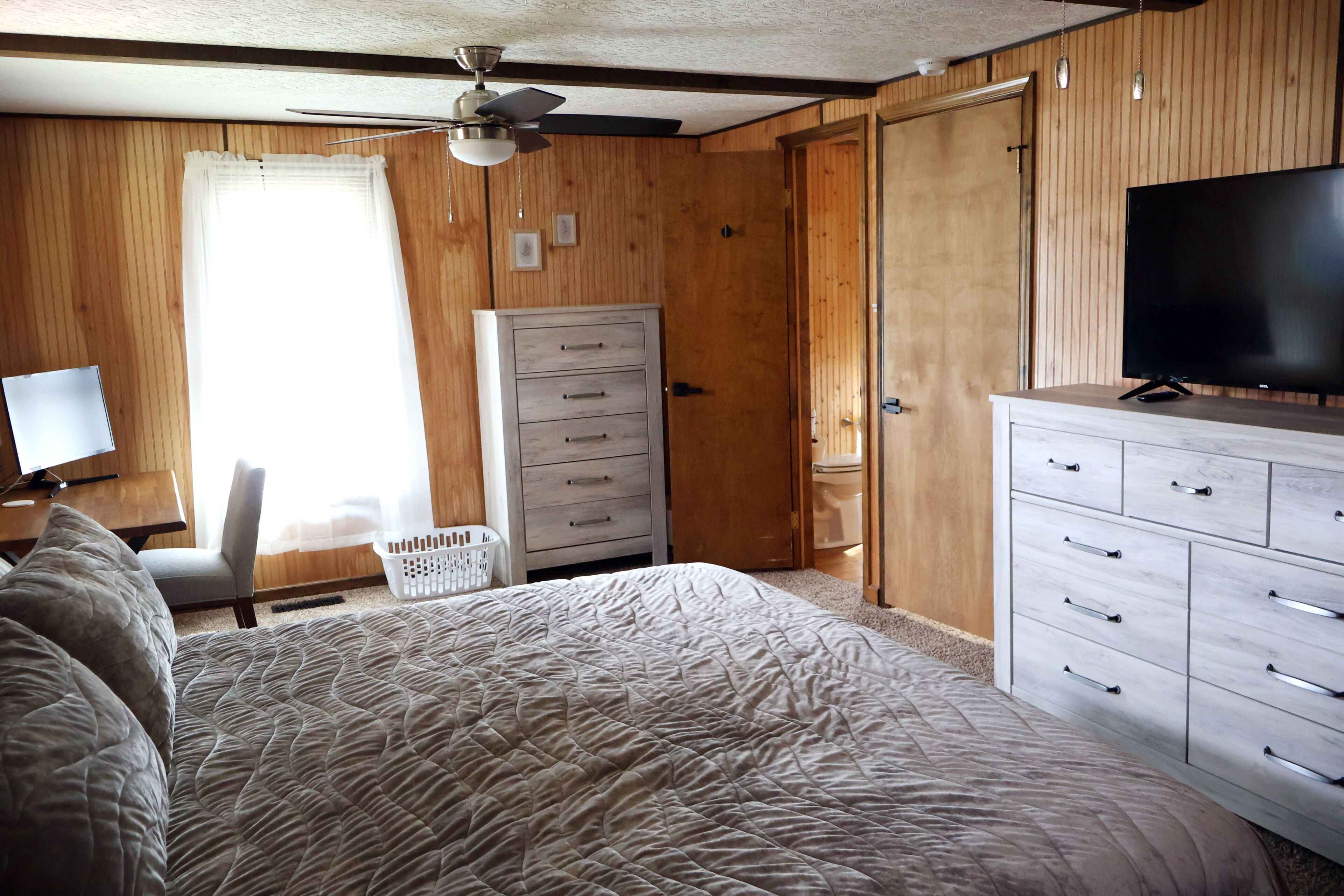 3 chambres, accès à Internet, literie fournie