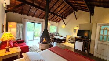 Bungalow, 1 Queen Bed, Balcony, Mountain View