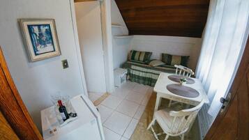 Chalet, Balcony, Garden View | Interior