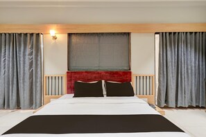 House - Super Townhouse Nagthane Satara (Satara)