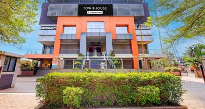 Super Townhouse Nagthane Satara