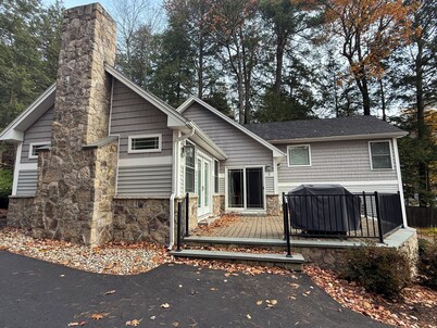 Spacious 4-bedroom house in charming Gilford on Lake Winnipesaukee.