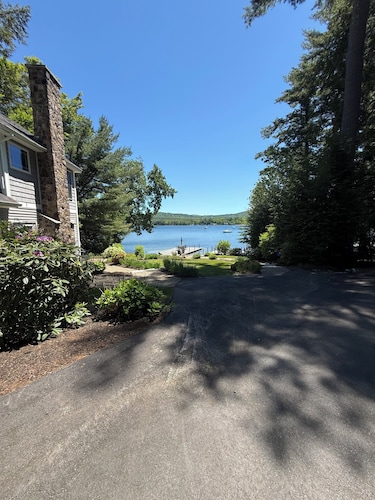 Spacious 4-bedroom house in charming Gilford on Lake Winnipesaukee.