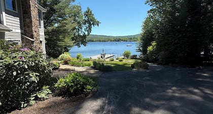 Spacious 4-bedroom house in charming Gilford on Lake Winnipesaukee.