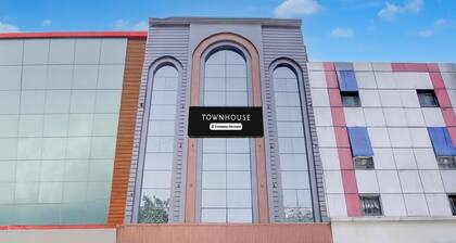 Super Townhouse Karol Bagh