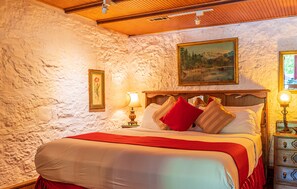 1 dormitorio, tabla de planchar con plancha, wifi y ropa de cama