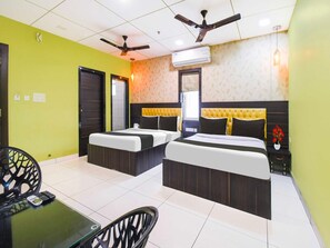 House - Townhouse Oak Golden Beach (Puri)