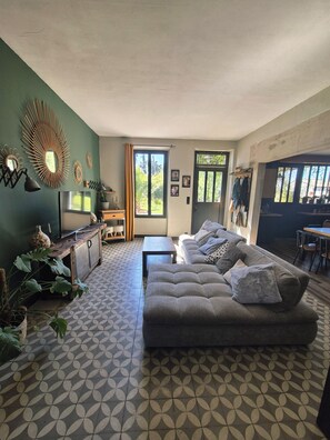 Living area - Provencal house with swimming pool - 6 to 8 people (Loriol Du Comtat)