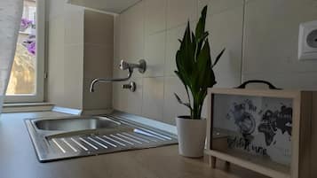 Classic Apartment, City View | Interior