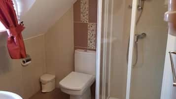 Familienzimmer, Stadtblick | Badezimmer