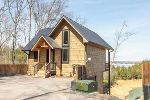 Exterior - Elegant 3BD Near Lake | Arcades + Hot Tub + VIEWS! (Sevierville)