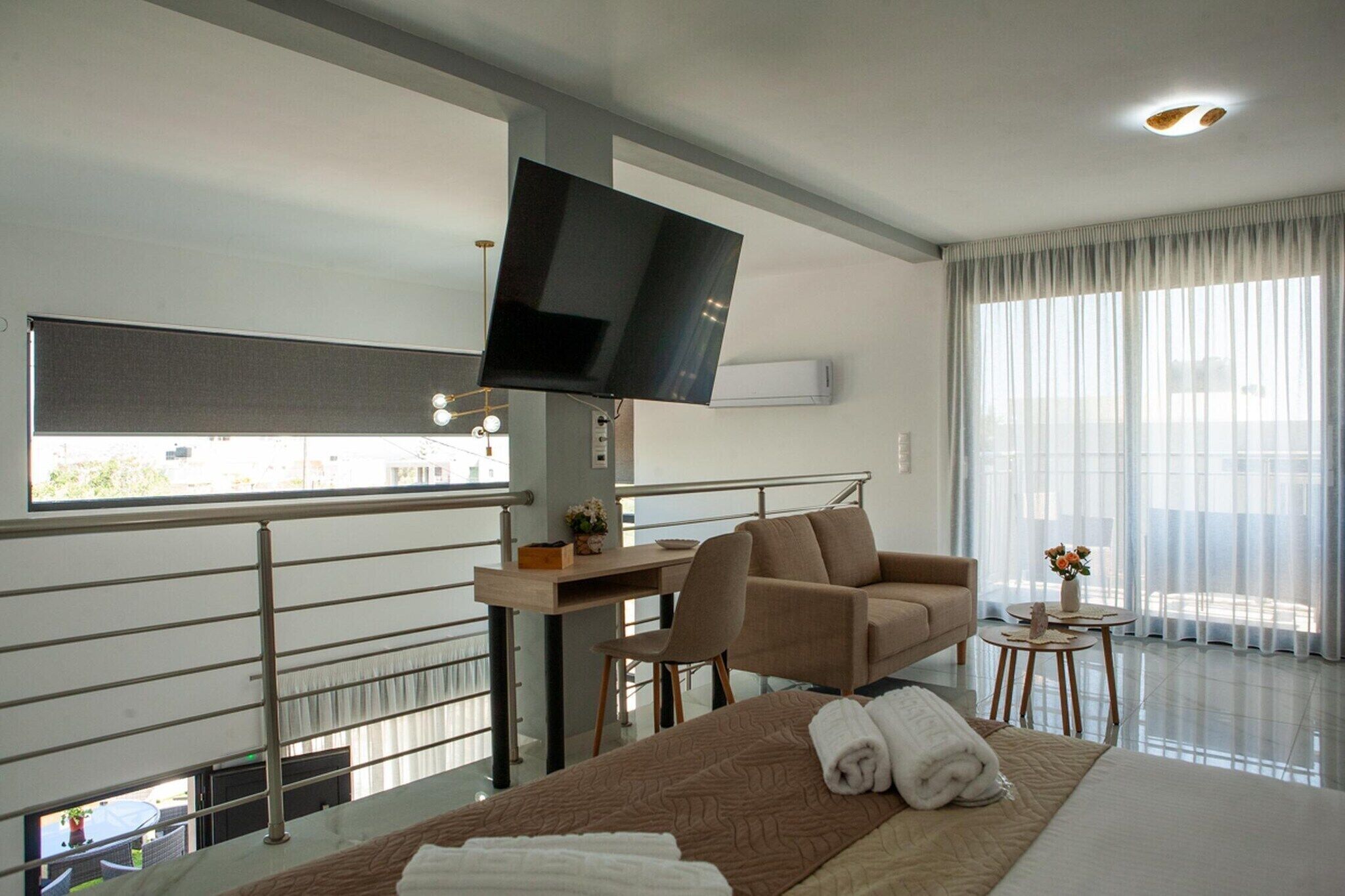 Iron/ironing board, free WiFi