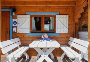 屋外ダイニングエリア