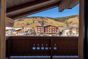 家庭公寓式客房, 阳台, 山景 | 住宿内部