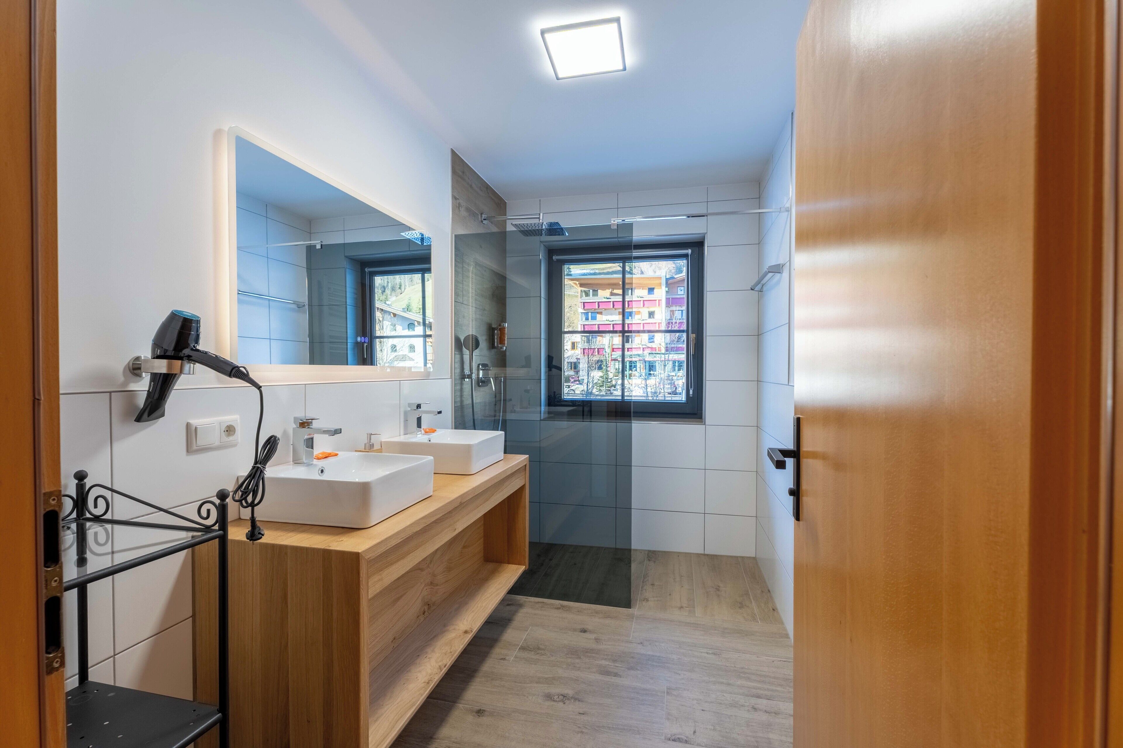 Deluxe Condo, Mountain View | Bilik Mandi