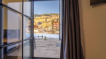 Deluxe appartement, uitzicht op bergen | Interieur