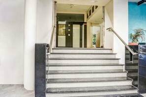 獨棟房屋 | 接待櫃台