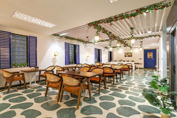 House | Dining