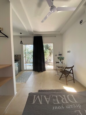 Standard Studio Suite, Garden View | Interior - Résidence Carmela (La Soukra)