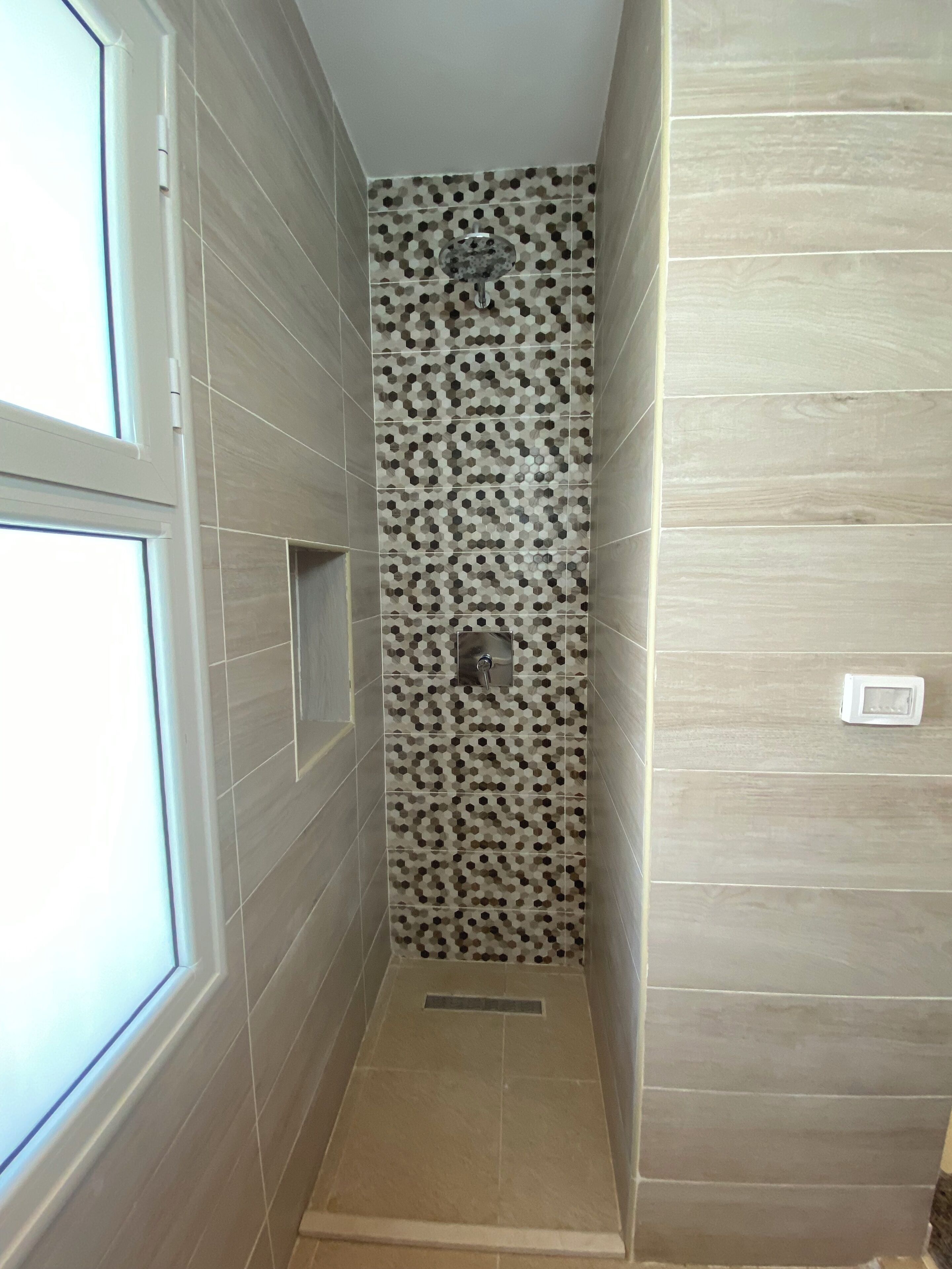 Studio Suite Standar, pemandangan kebun | Kamar mandi