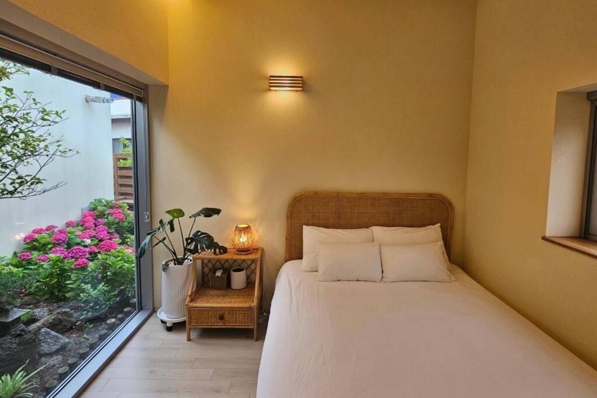 하우스, 발코니, 마당 전망