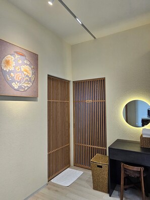 House, Balcony, Courtyard View | Room amenity - Jeju irujhuje stay (Jeju City)