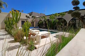 Terrace/patio - Villa Marine | 4 Bedrooms | Private Heated Pool 28°C (Marrakech)