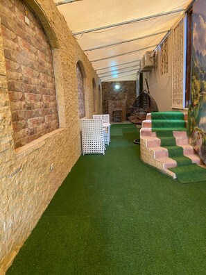 Familielejlighed - udsigt til have | Interiør