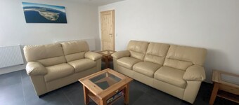 Vacation apartment with open kitchen in spacious house with courtyard and garden