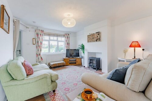 Cosy dog friendly cottage Sheringham, close to sea