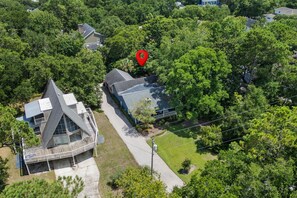 Exterior - Blue Crab Trap, charming 3 bd home with outdoor entertaining in Pawleys Island (Pawleys Island)