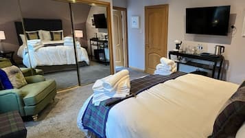 Deluxe Double Room, Garden View