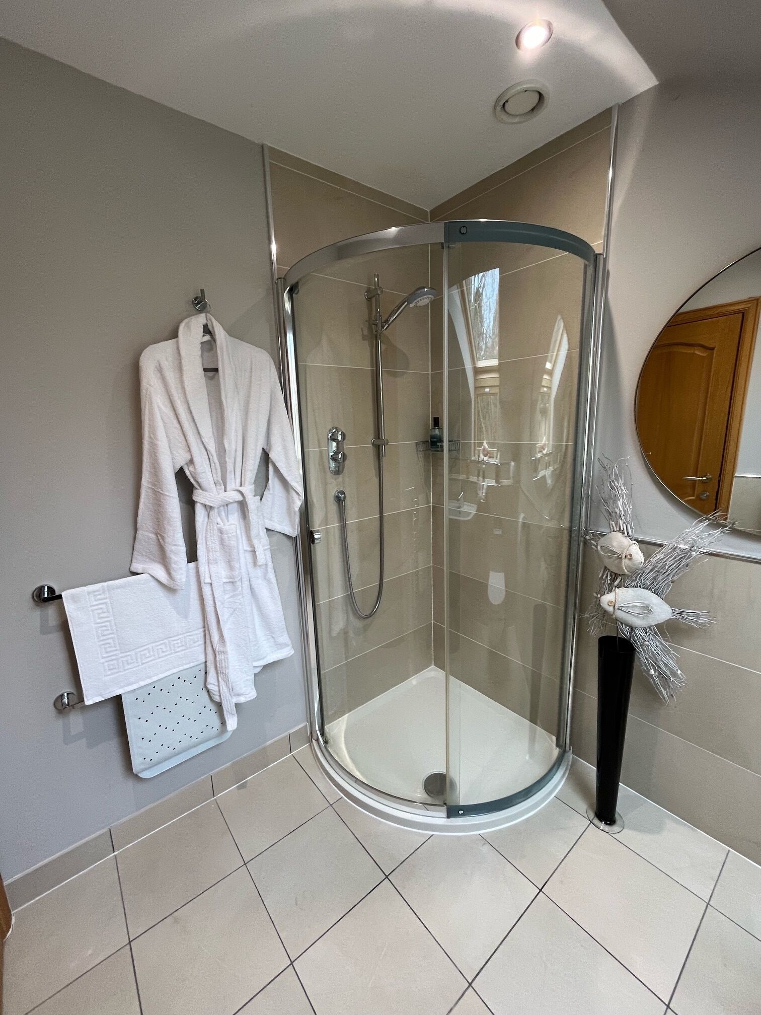Deluxe Double Room, Garden View | Bathroom
