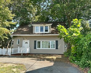 Exterior - NEW! Albany Value Stay | Near universities, Hospitals (Albany)
