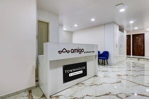 บ้านพัก | ฝ่ายต้อนรับ