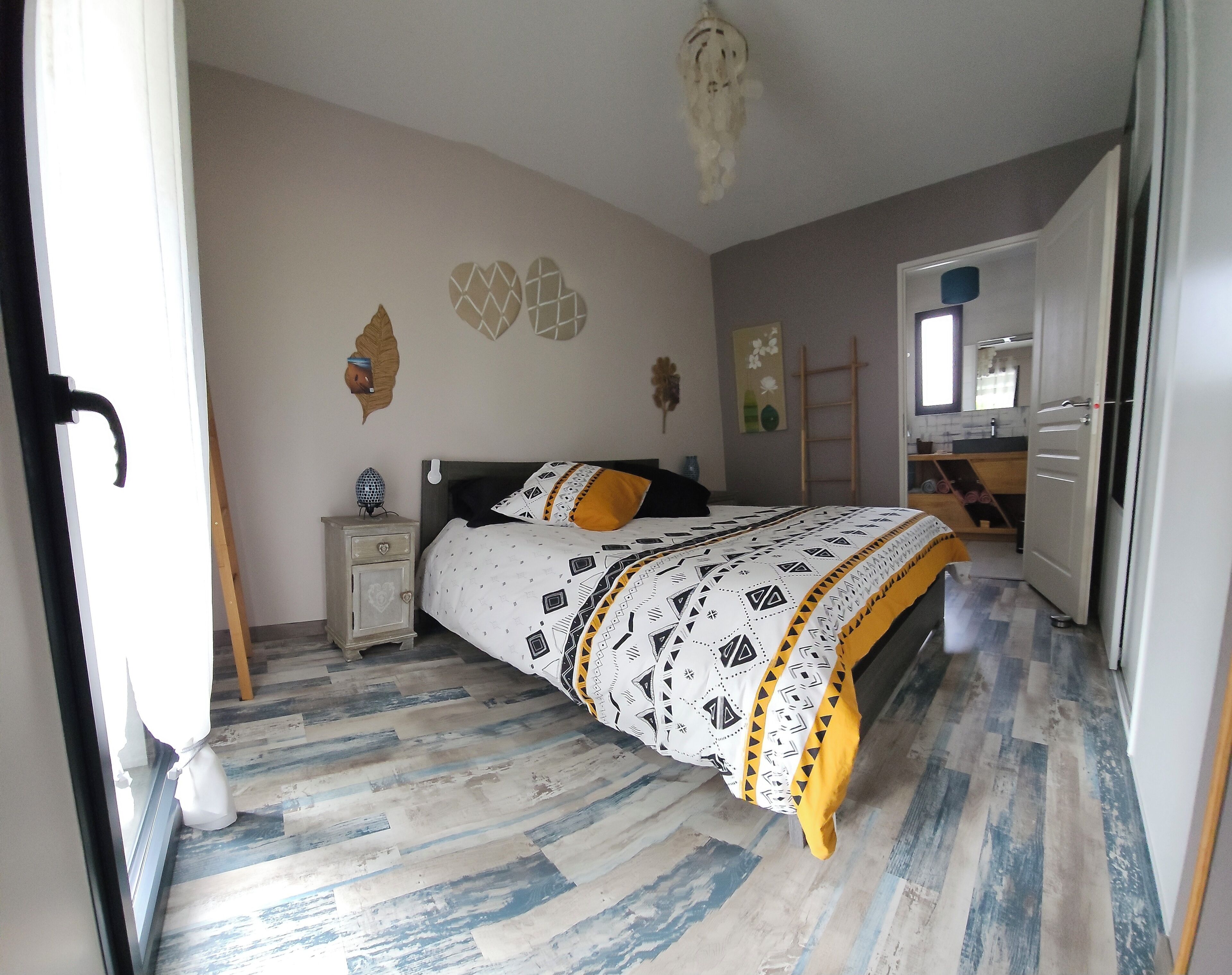 3 habitaciones, cuna de viaje, wifi gratis y ropa de cama 