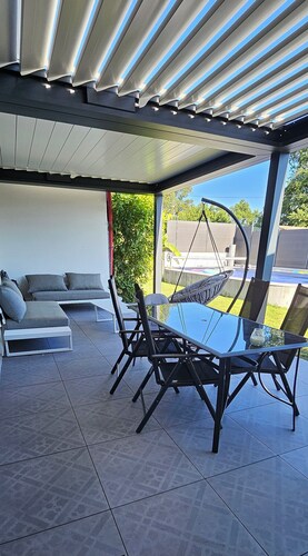 Villa spacieuse, lumineuse idéal pour les familles à Mimizan avec piscine privée