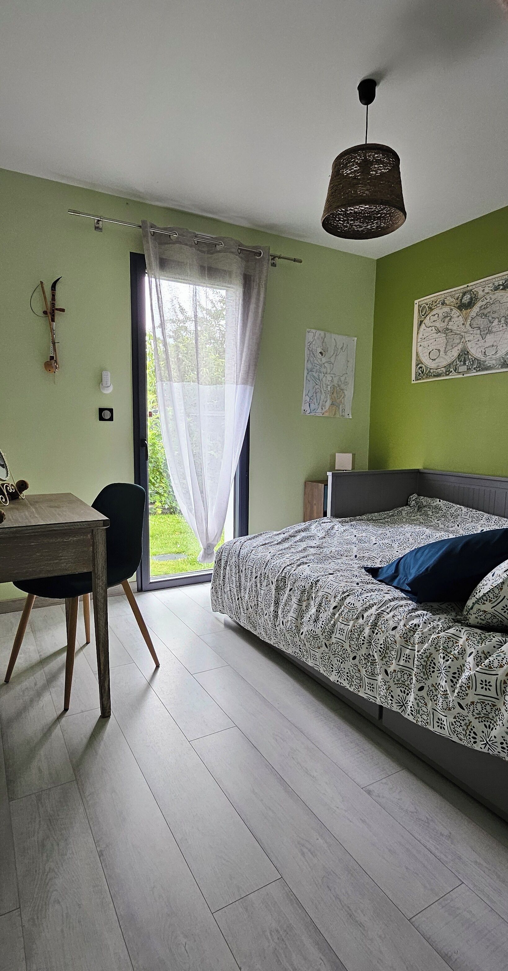 3 Schlafzimmer, Reisekinderbett, kostenloses WLAN, Bettwäsche