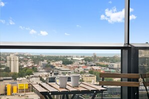 Apartment | Balcony - Central Southbank Apartment With Pool Access (Melbourne)