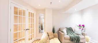 Bright Private Basement Suite with Separate Entrance