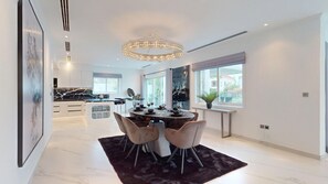 Dining - Luxurious 5 Bed Villa l Private Pool, Garden (Jumeirah Park)