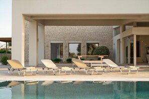 Deluxe-Villa, Bergblick | Pool