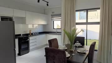 Comfort-Apartment, Terrasse | Eigene Küche