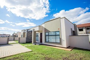 Departamento Confort, patio | Exterior