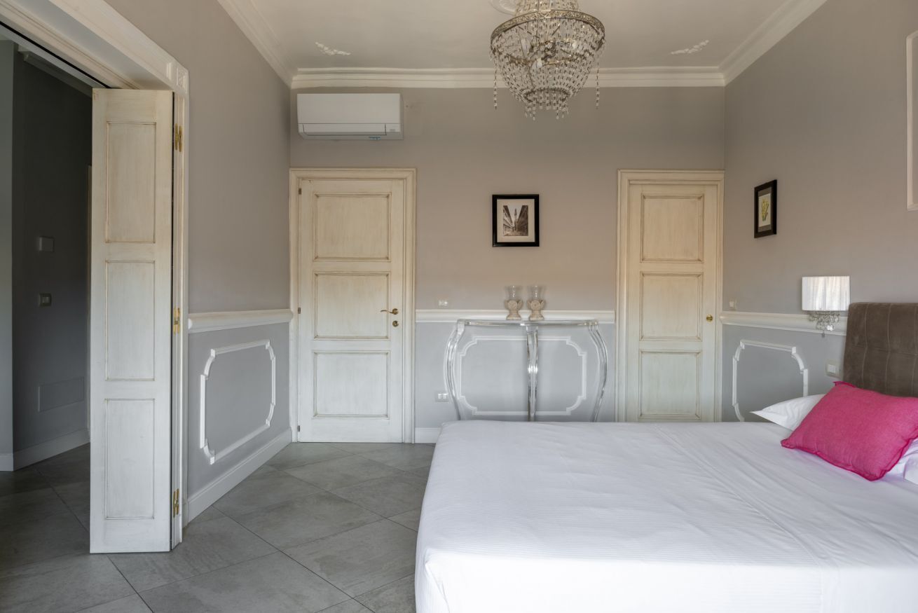 2 bedrooms, iron/ironing board